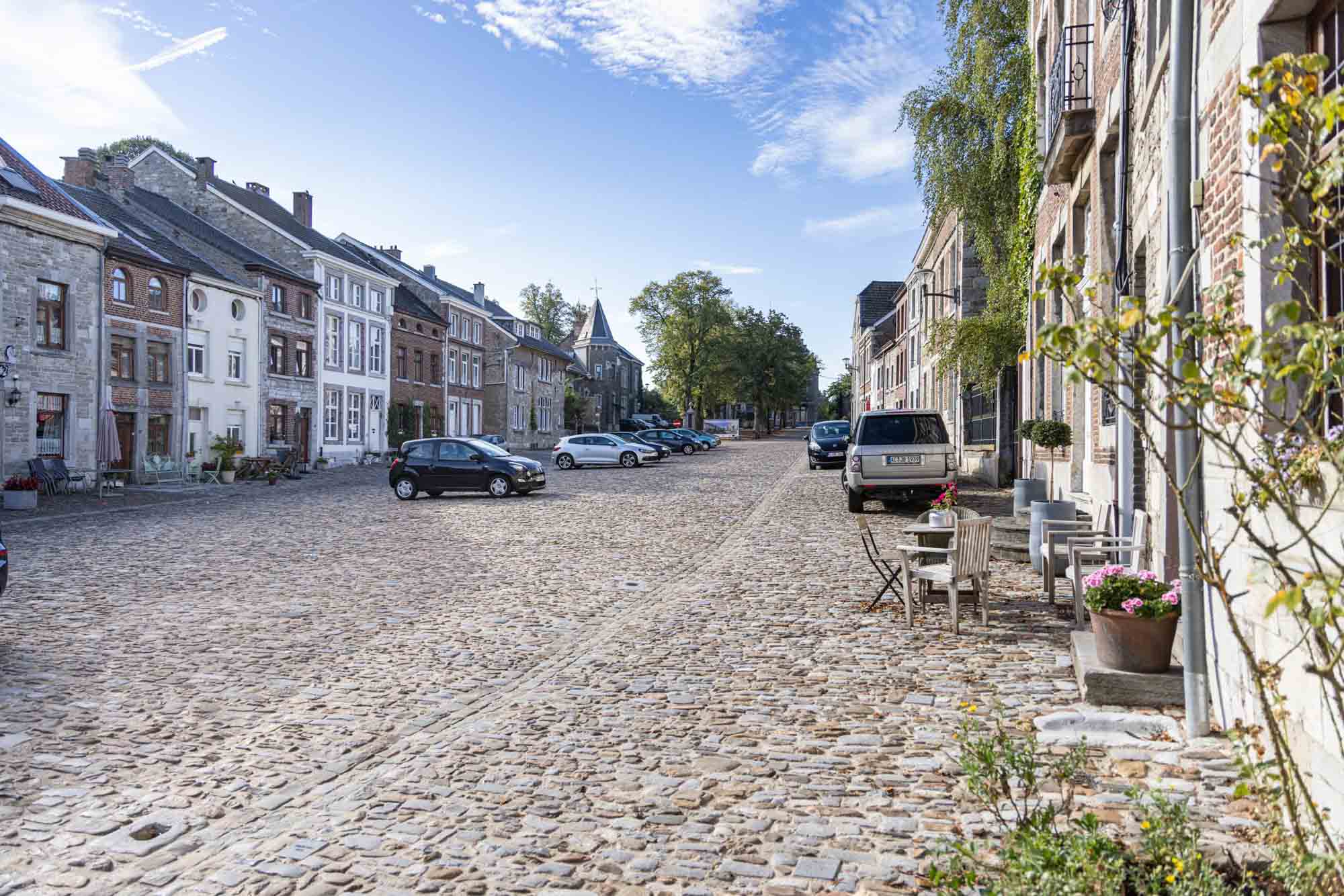 Het Saint-Georges plein van de oude stad Limburg